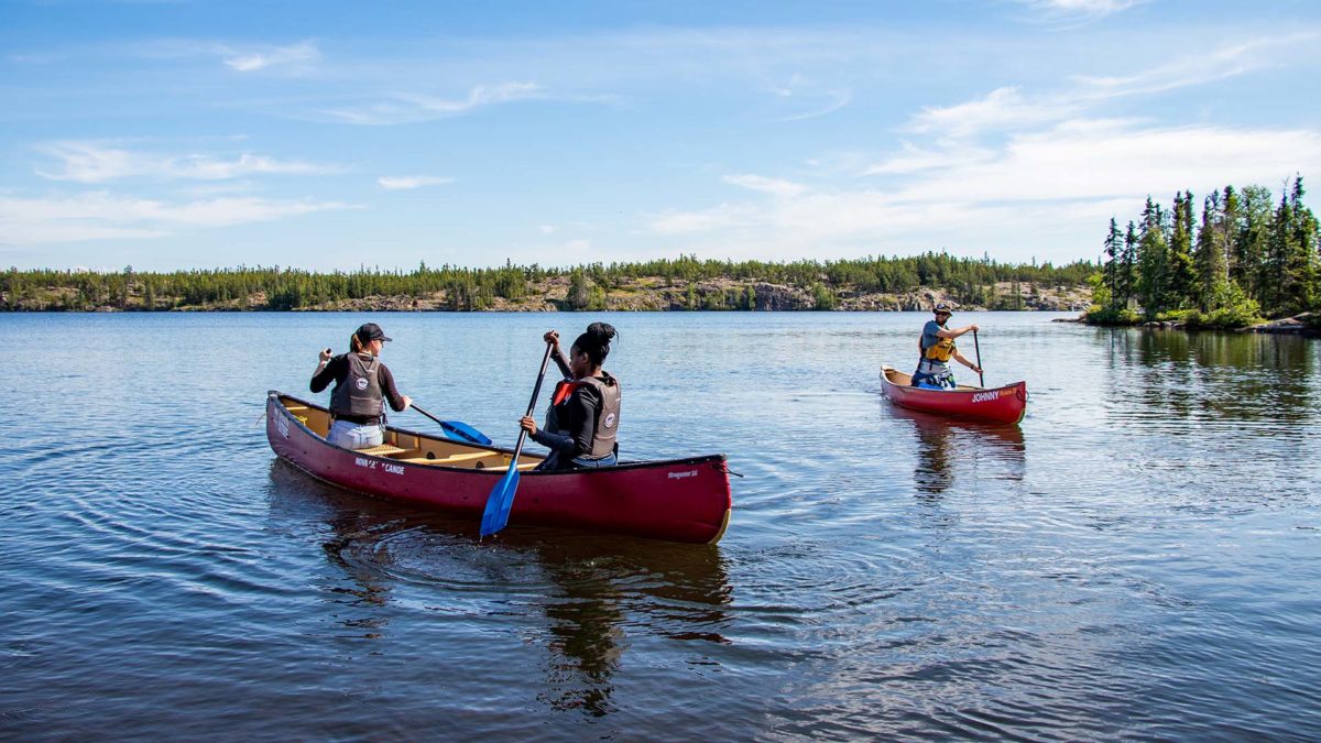 learn to canoe paddle canada