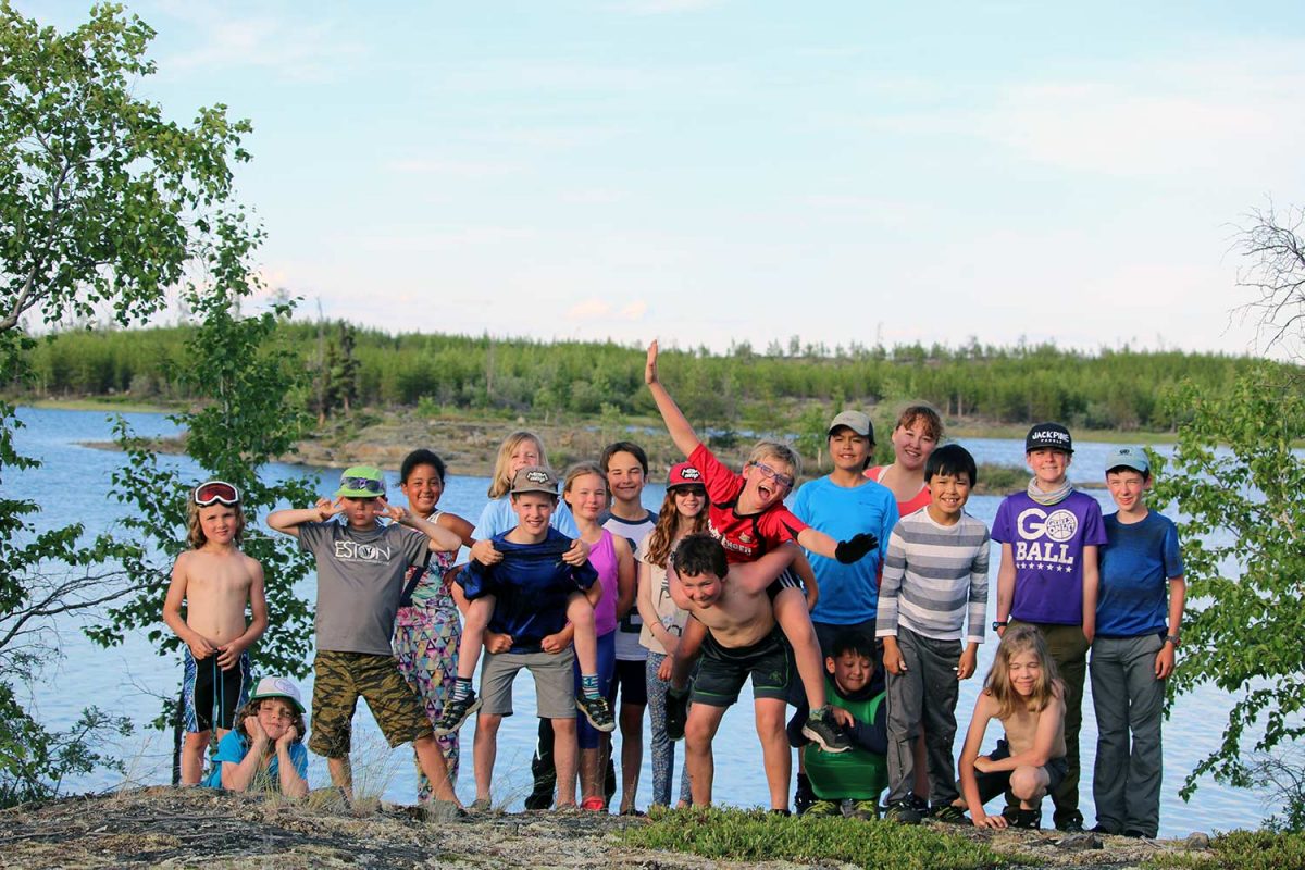 yellowknife tour with canoes